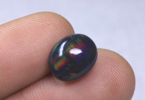 Cabochon opale noire