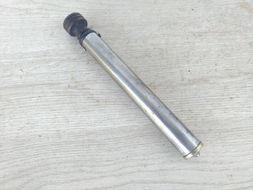 Fer repasser petite pompe - a,