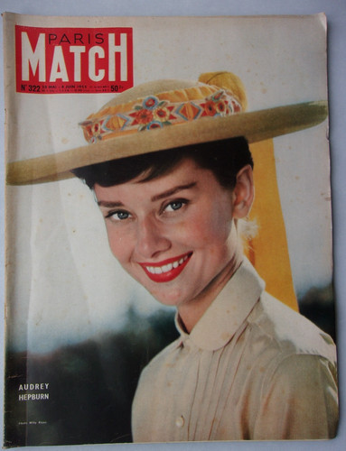 Paris match 1955 audrey - paris,