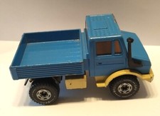 voiture VINTAGE camion  UNIMOG