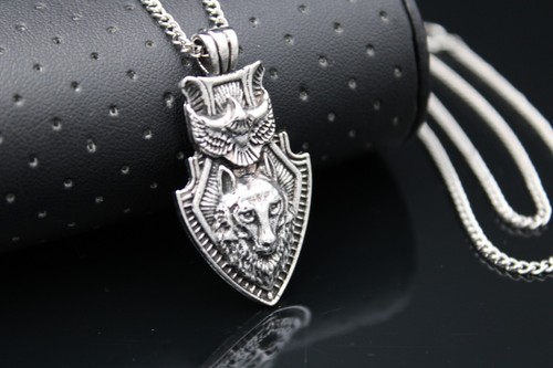 Collier blason loup bouclier