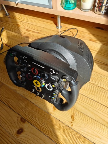 Volant thrustmaster roue - volant,
