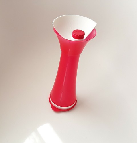 Lot tupperware comprenant - , un
