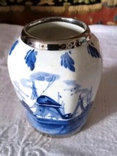 Petit  VASE  DELFT HOLLAND