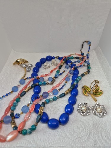 Lot bijoux fantaisie - fantaisie, ancien