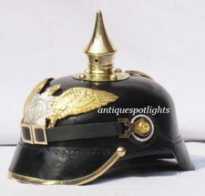 Casque en cuir Pickelhaube