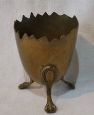 Ancien Coquetier Tripode