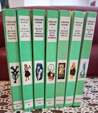 7 livres vintage bibliothèque