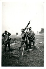 Photo, WW2. Inf.-Rgt.130. POL 1939 : avec MG 34 sur tripode g. aviateur (MB)2...
