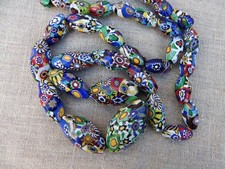 COLLIER VINTAGE EN PERLES DE VERRE DE MURANO - DÉCOR MILLEFIORI