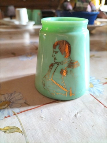 Beau moutardier opaline - moutardier, en