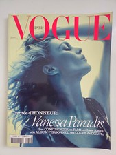 Magazine fashion VOGUE PARIS