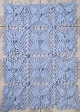 Grand napperon bleu chemin de