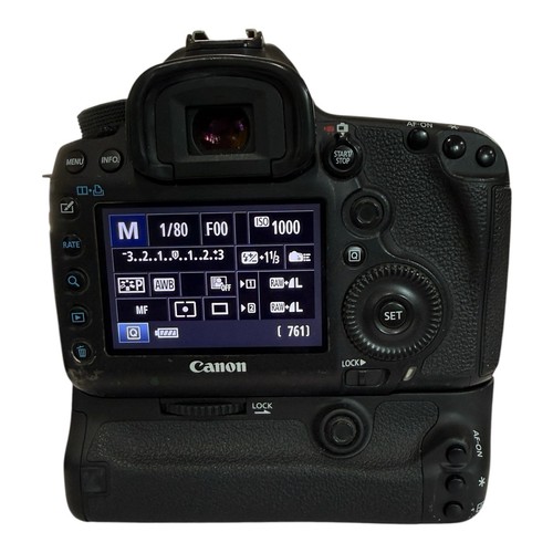 Canon e11 battery grip for - battery,