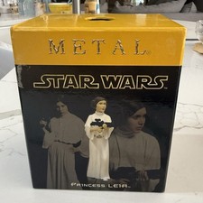Star Wars Princess Leia  Attakus Metal Collection Limited Numbered 1212 Of 2500