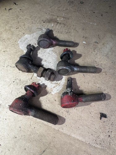 Wheel horse tractor - wheel,