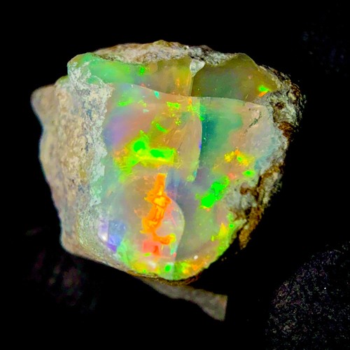Opale noire fire opal - noire,
