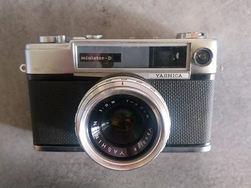 Yashica minister - minister, d