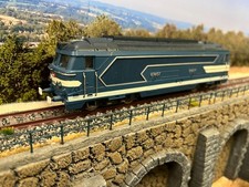 Locomotive BB 67407 jouef