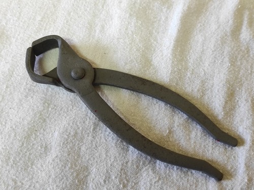 Outil ancien petite - , pince
