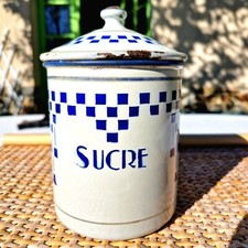 Ancien pot à épices en tôle