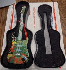 Guitar Mania CREATIVE HANDS IN HARMONY 2005 No. 1038 Fender Mini Guitar & Case 