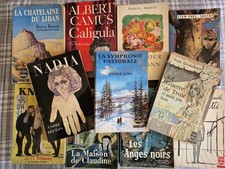 Le Livre de Poche Lot of 11 Vtg French Paperbacks 