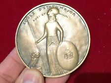 - MEDAILLE DE TABLE  ECOLE