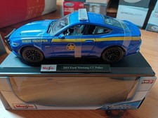 voiture 1/18 ford mustang gt