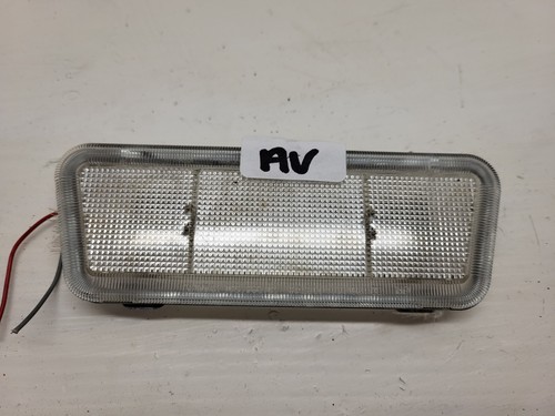 Lumière plafonnier avant pour