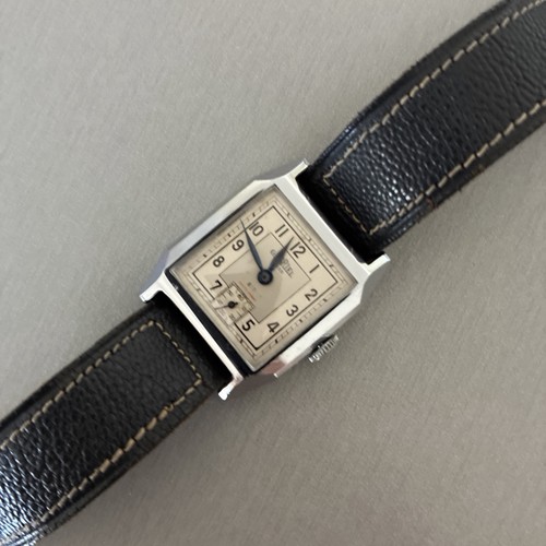 Montre mécanique ancienne - montre,