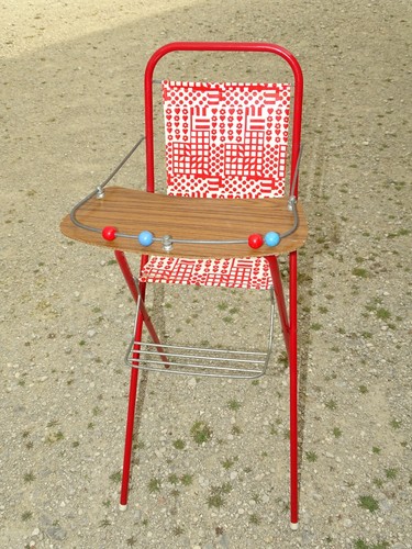 Jolie ancienne chaise haute - *jolie,