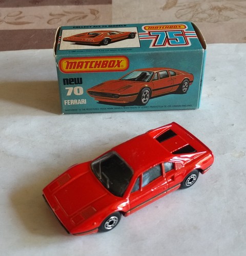 Matchbox superfast ferrari - matchbox,