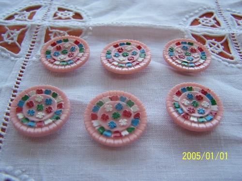 Lot boutons anciens des - 6,
