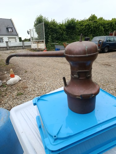 Ancien alambic cuivre - ancien, en