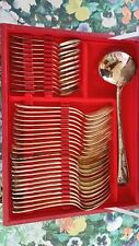 coffret ménagère  couverts en métal argenté modèle coquille 61 pièces
