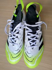 Chaussures de foot Adidas