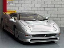 1:18 *RARE* MAISTO JAGUAR XJ220 RHD (SILVER) MODEL CAR *HTF*