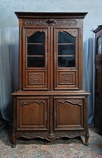 Buffet Louis XV 2 corps en chêne sculpté