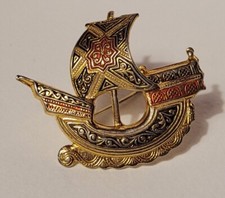 BIJOU VINTAGE BROCHE OR DE TOLEDE CARAVELLE BATEAU VOILIER #B# A3