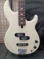 Guitare basse électrique