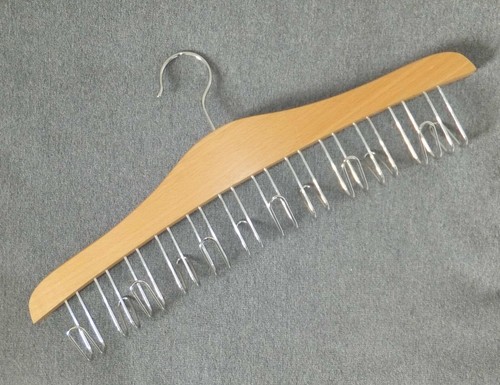 Lot cintres bois 12 - lot,
