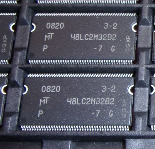 Mt48lc2m32b2p mémoire - -,