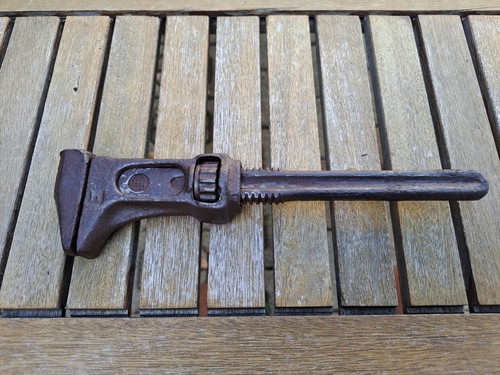 Rare ancien outil - ancien, clé