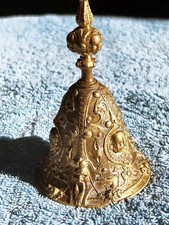 Ancienne clochette sculptée