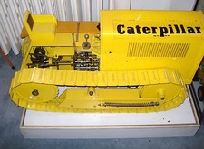 TRACTEUR A CHENILLE MODELE D