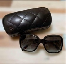 Lunettes de soleil CHANEL