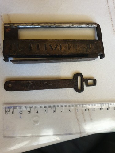 Ancien cadenas tanast - ancien,