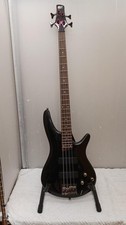 Guitare basse électrique