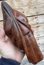 Sculpture Loupe de Thuyas